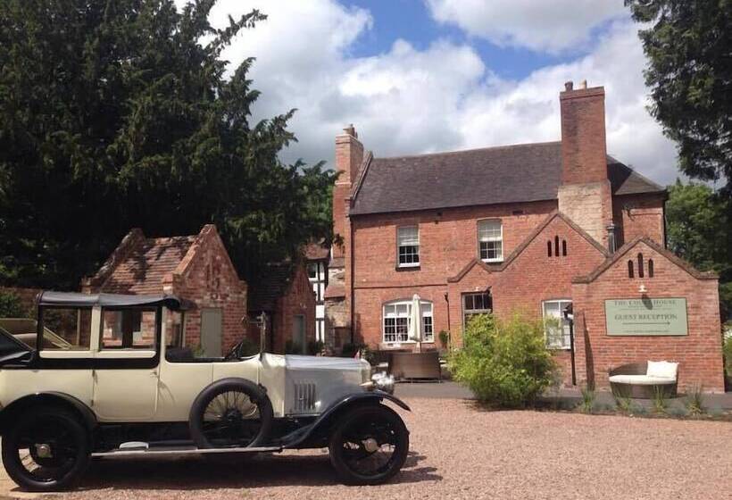 ベッドアンドブレックファースト The Court House