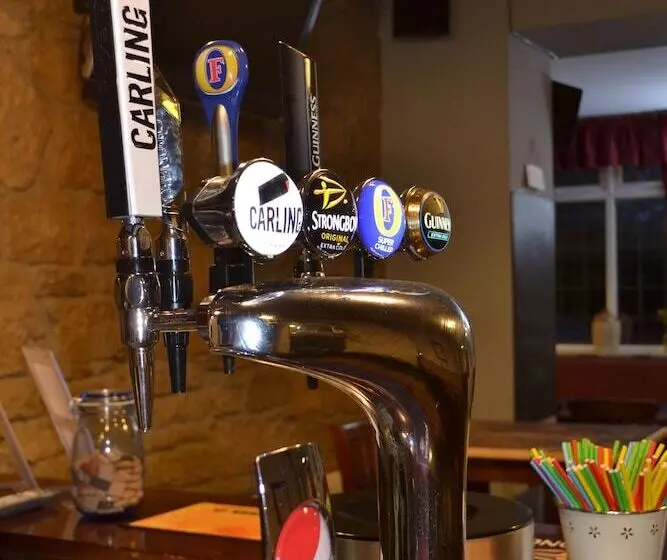 Отель Anglers Arms