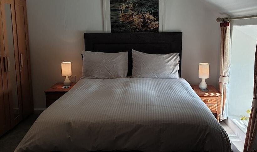 Отель Farmers Arms