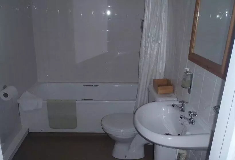 Отель Farmers Arms