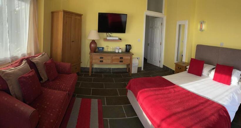 Отель Sawyers Bed And Breakfast