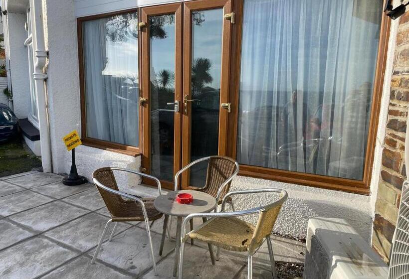 Отель Sawyers Bed And Breakfast