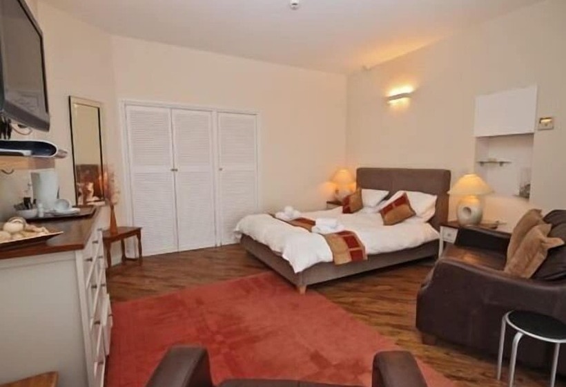 Отель Sawyers Bed And Breakfast