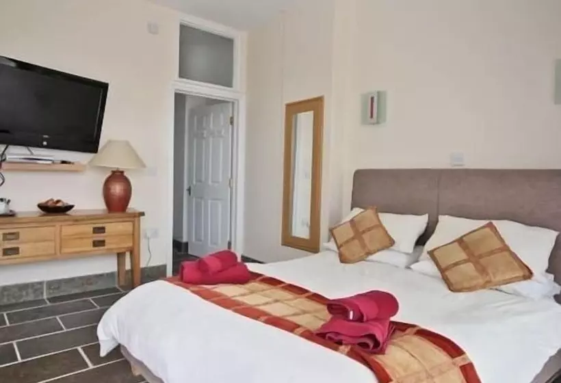 Hotel Sawyers Bed And Breakfast