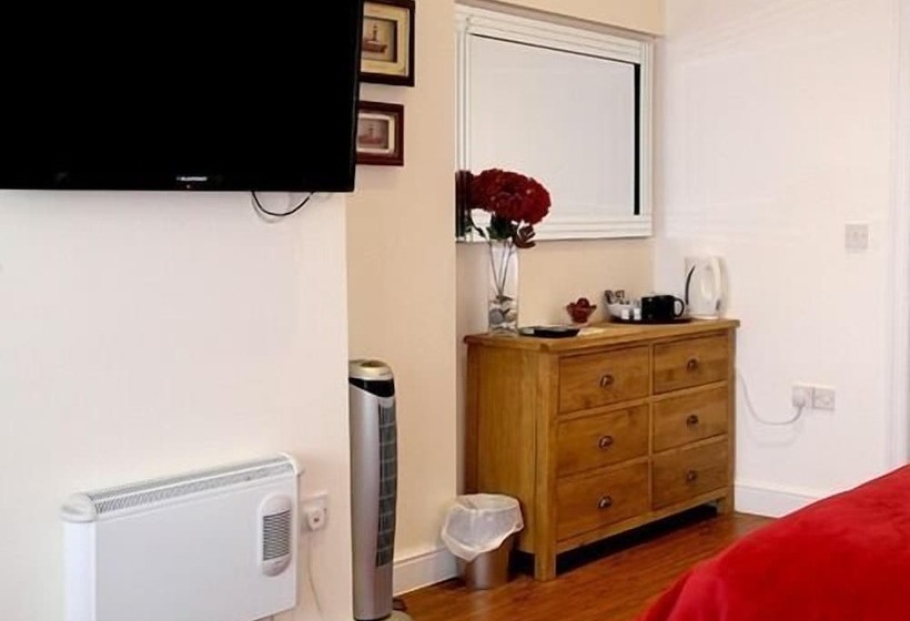 Отель Sawyers Bed And Breakfast