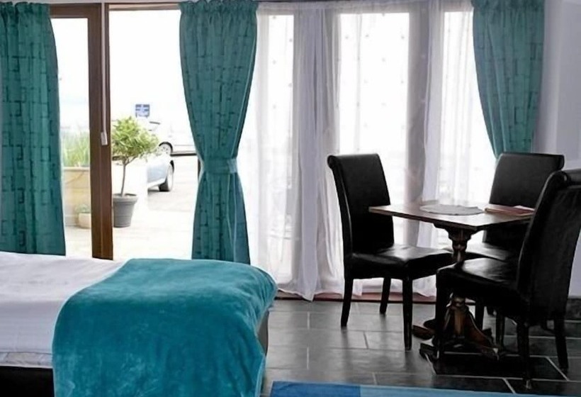 Отель Sawyers Bed And Breakfast