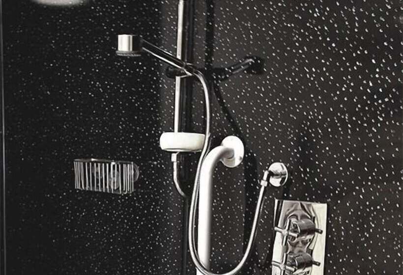 Отель Sawyers Bed And Breakfast