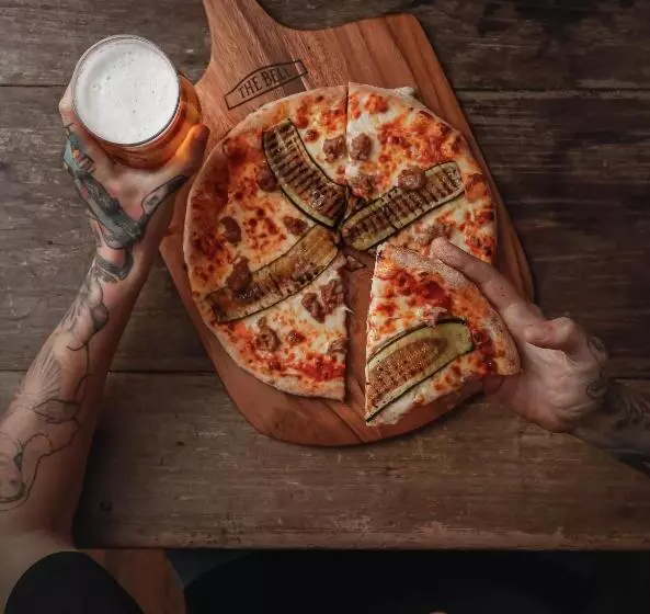 ホテル The Bell Broadway