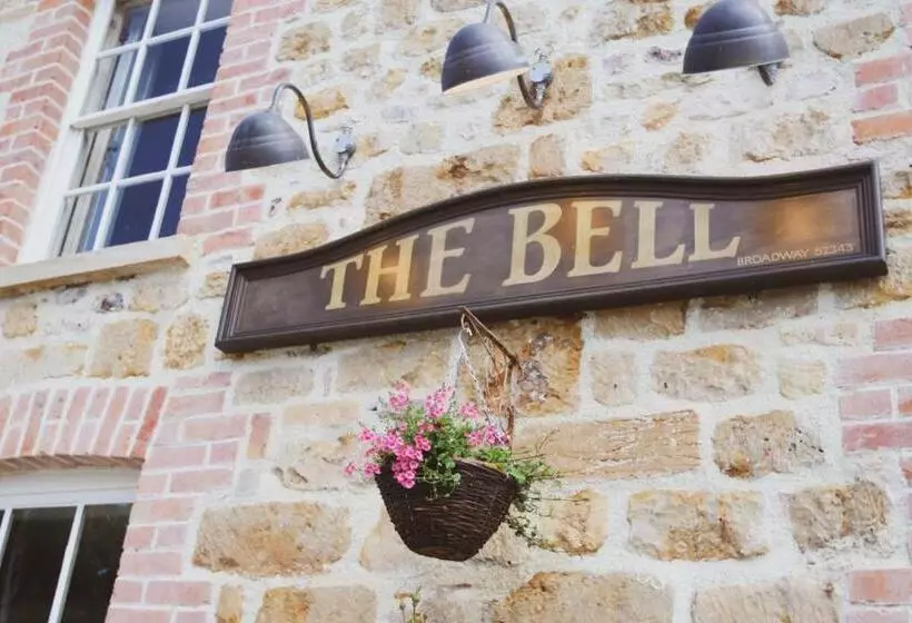 ホテル The Bell Broadway