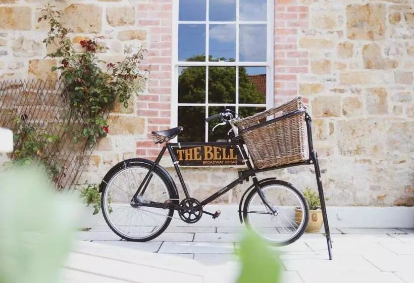 ホテル The Bell Broadway