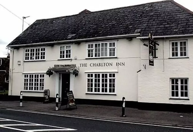 Отель The Charlton Inn