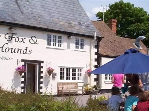 ホテル The Fox & Hounds