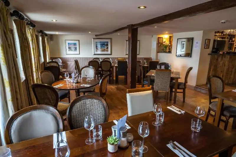 Отель The Inn At Kippen