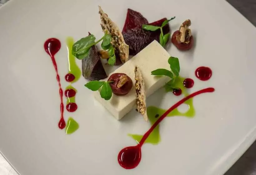 Отель The Inn At Kippen