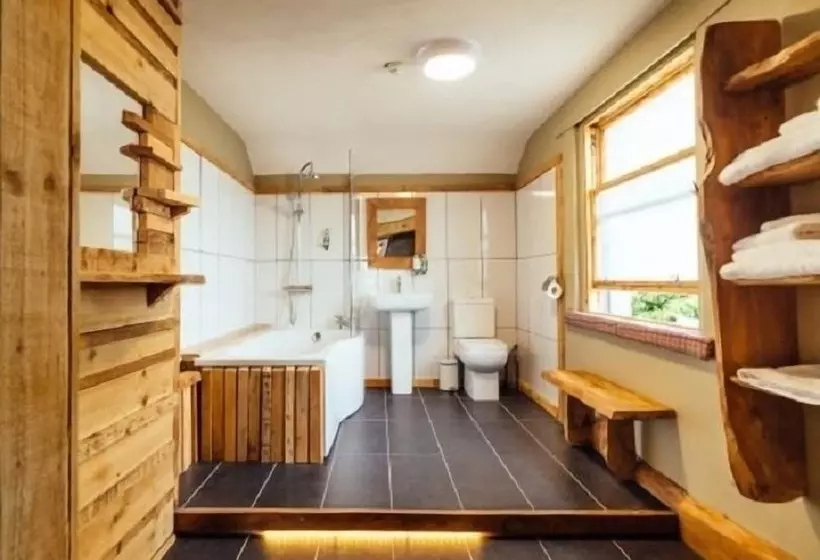 Отель The Inn At Kippen