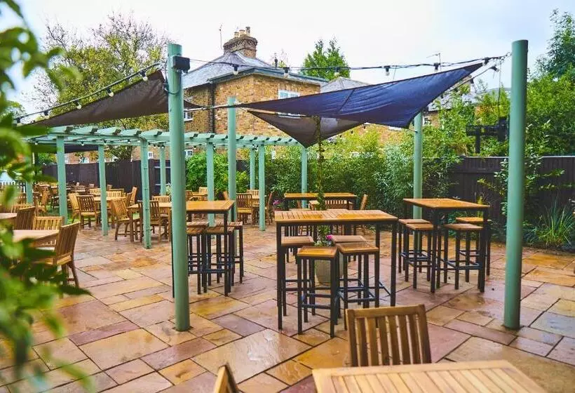 فندق The Lord Grenfell