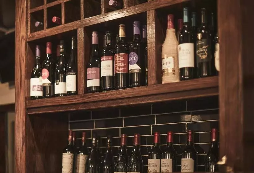 فندق The Lord Grenfell