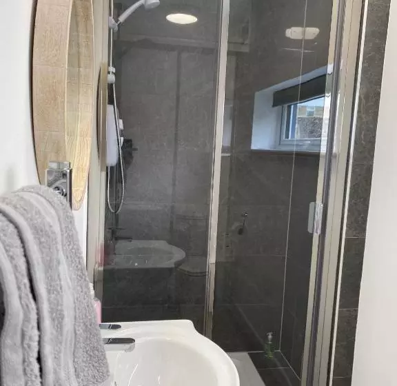 Hotelli The Pilot Boat Inn, Isle Of Wight