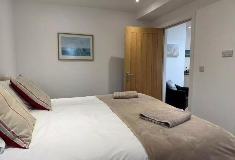 Hotelli The Pilot Boat Inn, Isle Of Wight