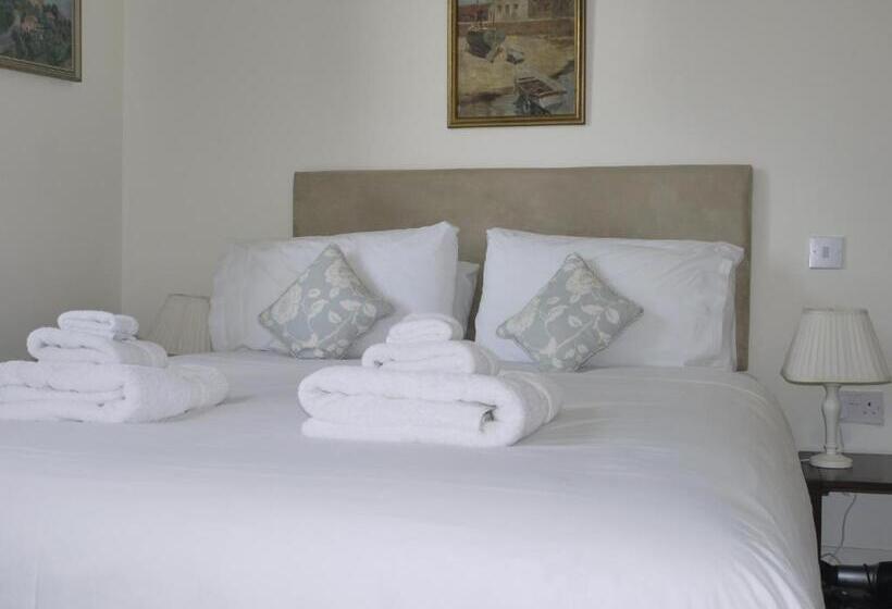 Hotel The Pilot Boat Inn, Isle Of Wight