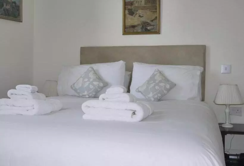 Hotelli The Pilot Boat Inn, Isle Of Wight