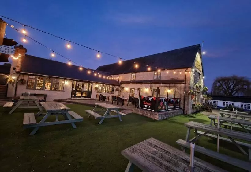 ホテル The Riverside