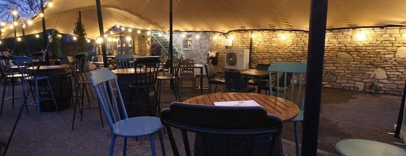 فندق The Riverside