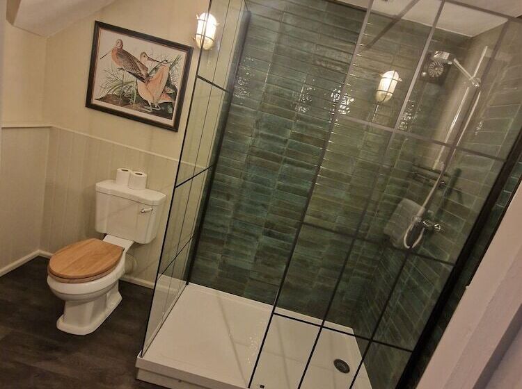 فندق The Riverside