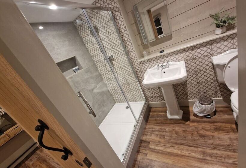 فندق The Riverside