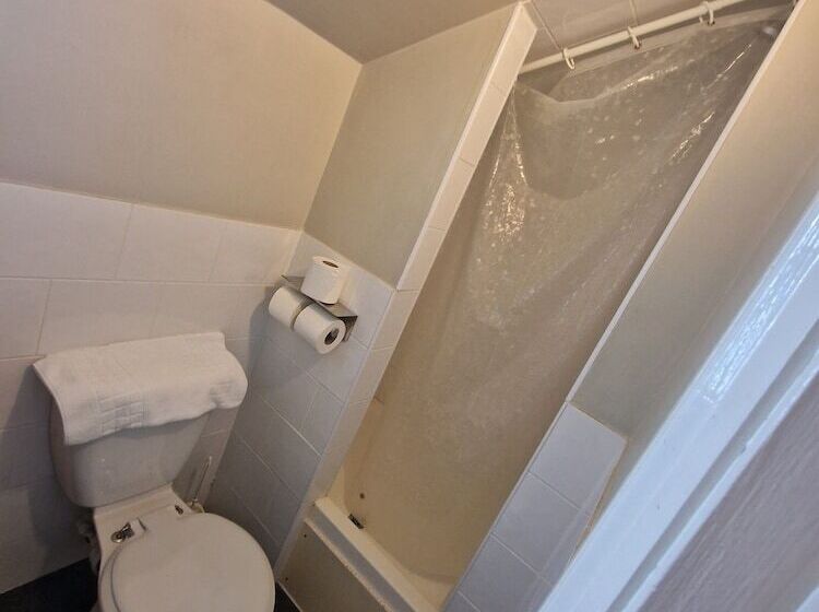 فندق The Riverside