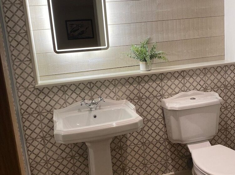 فندق The Riverside