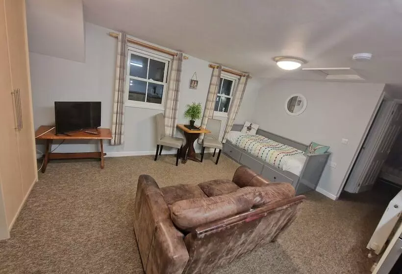 ホテル The Riverside