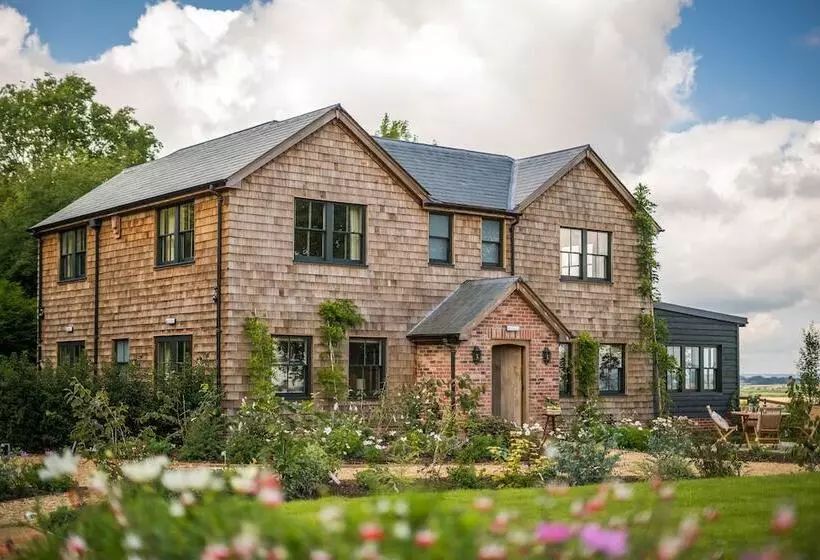 호텔 The Three Daggers