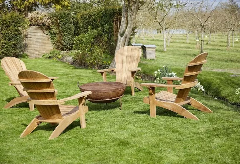 בית מלון כפרי The Three Daggers