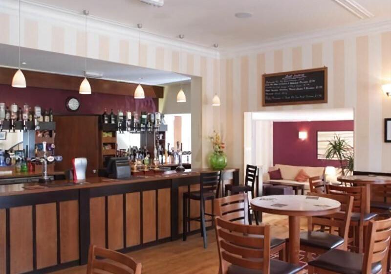 בית מלון כפרי The White Horse