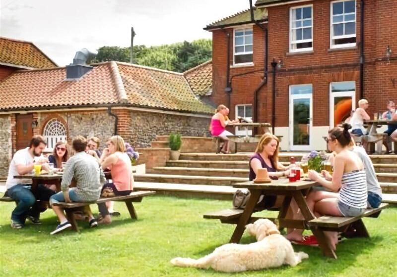 בית מלון כפרי The White Horse