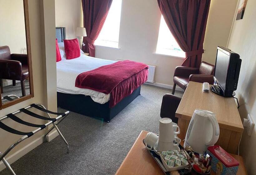 فندق The Wyche Inn