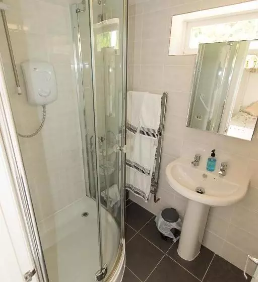 Leygreen Farmhouse Bed And Breakfast