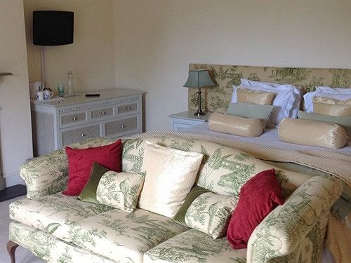 Lodge Farm House B&b