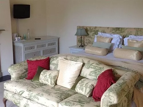 Lodge Farm House B&b