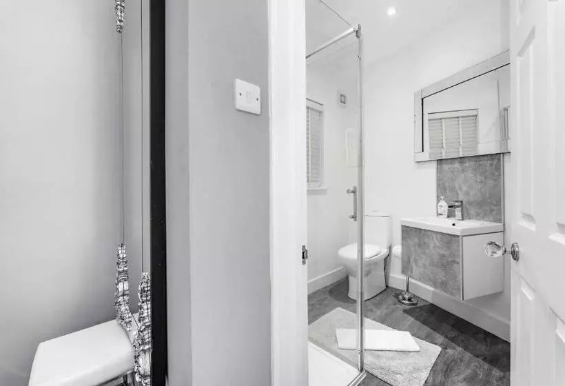 Newmarket Boutique Apartments