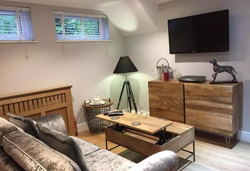 Newmarket Boutique Apartments