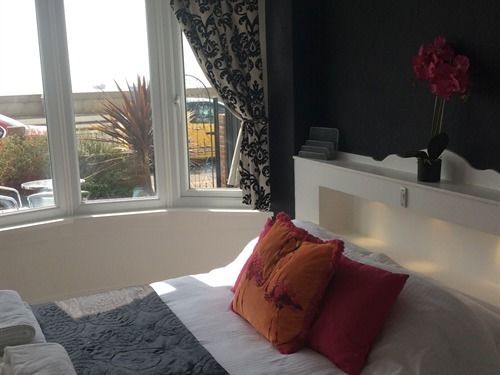 بنسيون Waverley Guest House