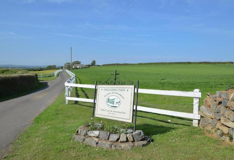Tregaddra Farm B&b