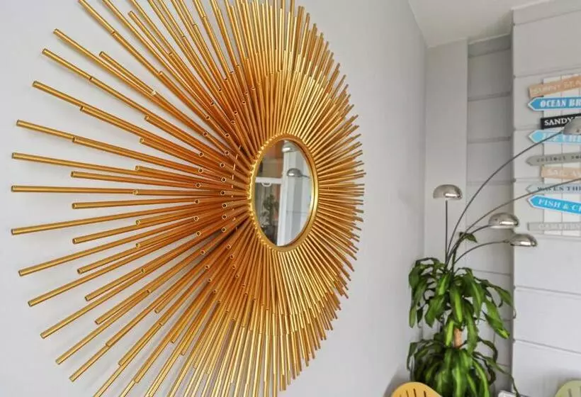 ベッドアンドブレックファースト Beach Front Guest House