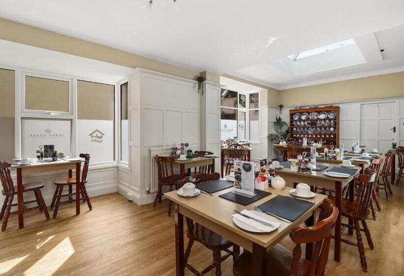 مبيت وإفطار Beach Front Guest House