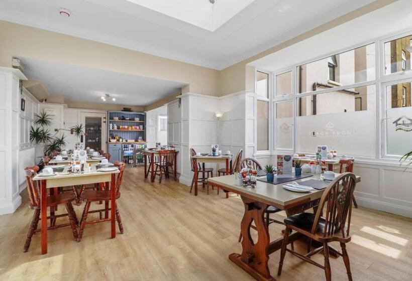 مبيت وإفطار Beach Front Guest House