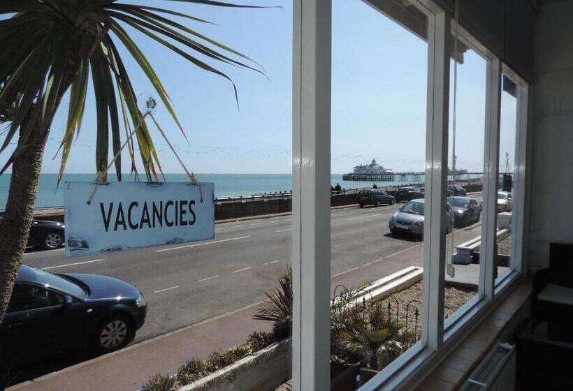 مبيت وإفطار Beach Front Guest House