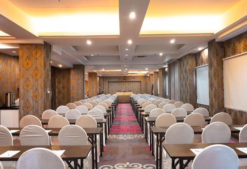 D Primahotel Panakkukang Makassar