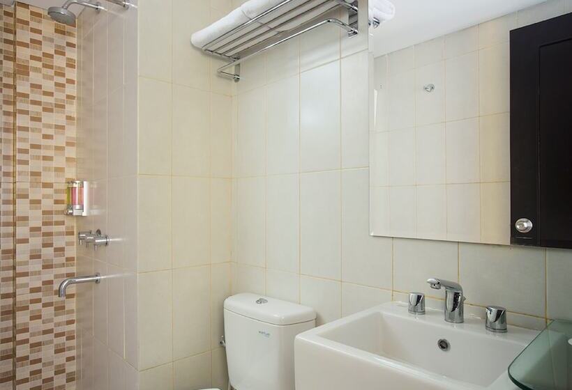 Отель Amaris Kuta  Bali